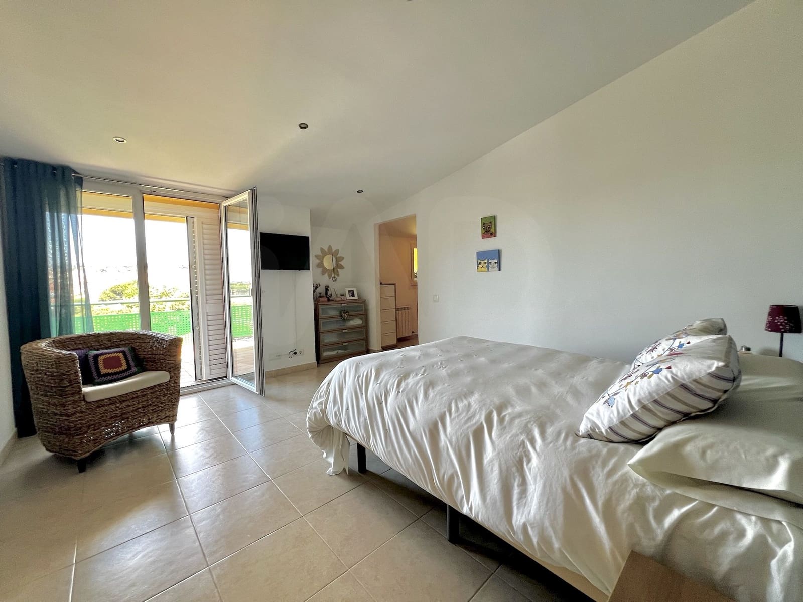7 bedroom Townhouse for sale in Sant Vicenc de Montalt with garage - € 890,000 (Ref: 10050522)