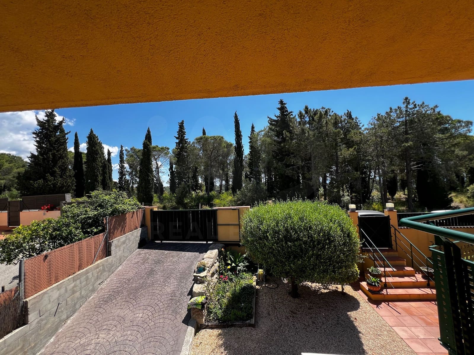 7 bedroom Townhouse for sale in Sant Vicenc de Montalt with garage - € 890,000 (Ref: 10050522)