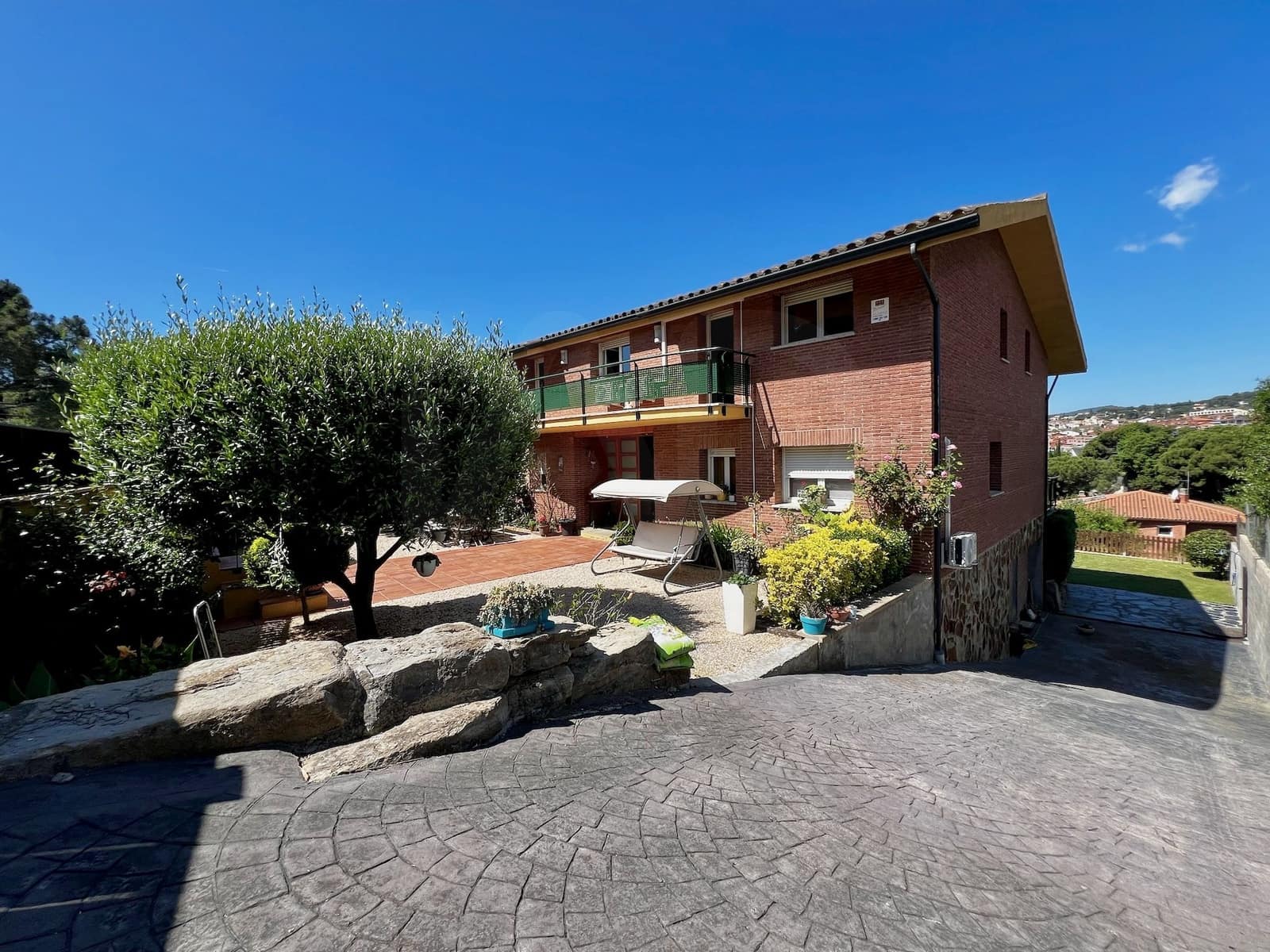 7 bedroom Townhouse for sale in Sant Vicenc de Montalt with garage - € 890,000 (Ref: 10050522)