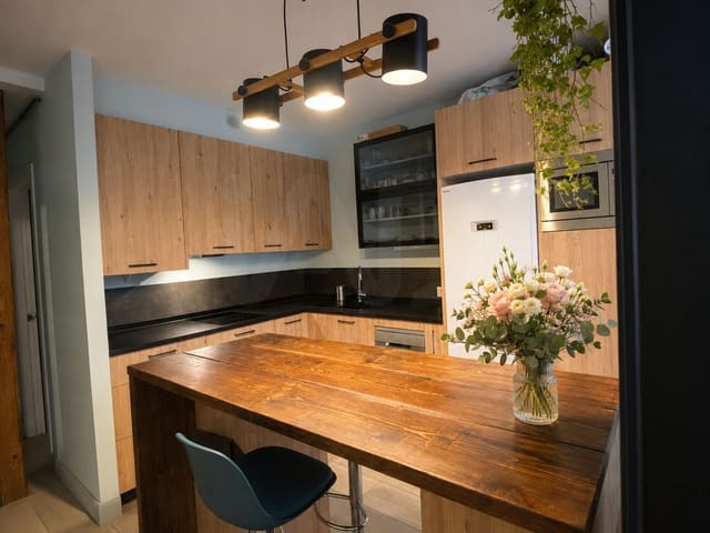 2 sovrum Lägenhet till salu i Pacífico, Madrid stad - 600 000 € (Ref: 10050524)