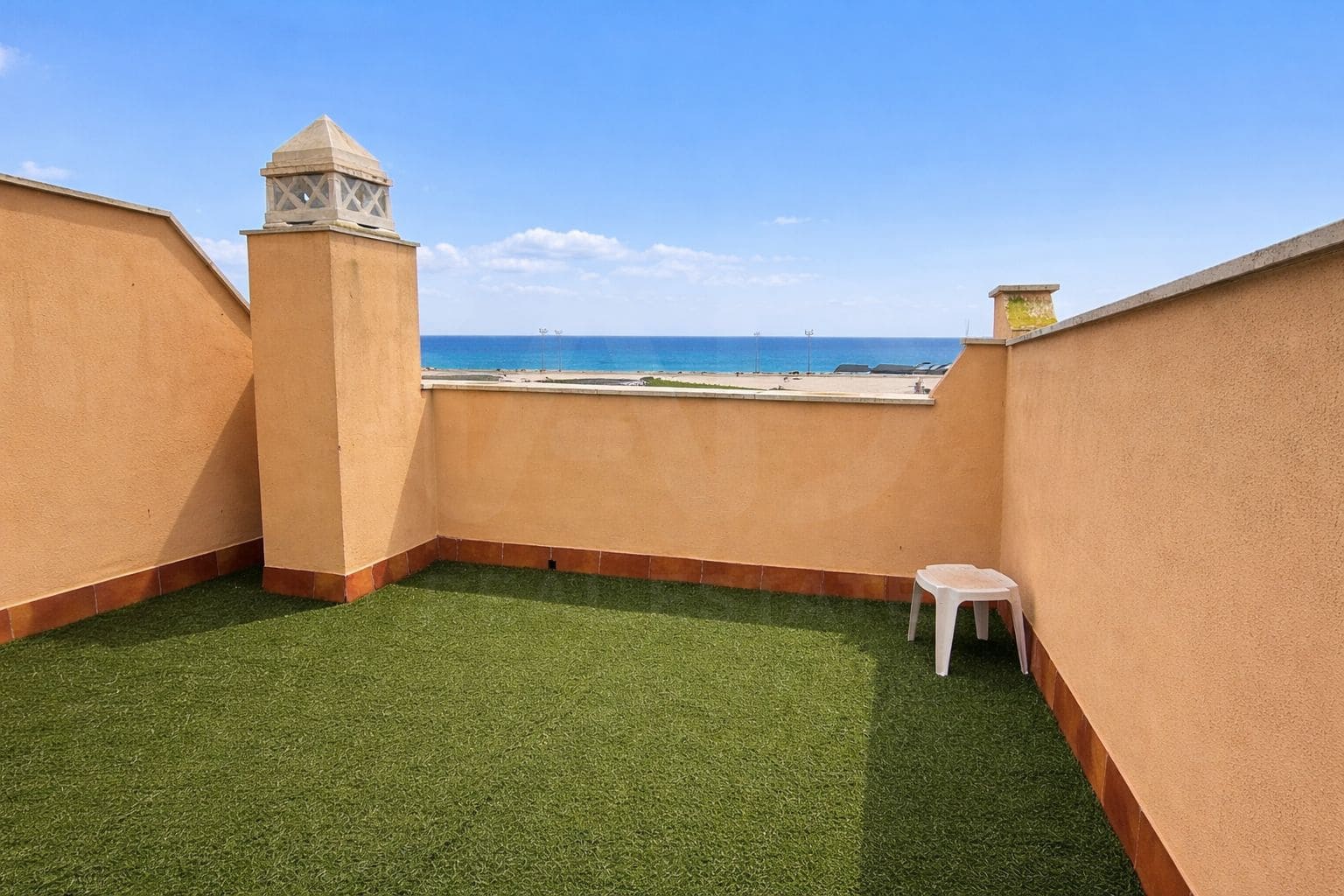 1 soverom Penthouse til salgs i Tarifa med svømmebasseng garasje - € 458 000 (Ref: 10050530)