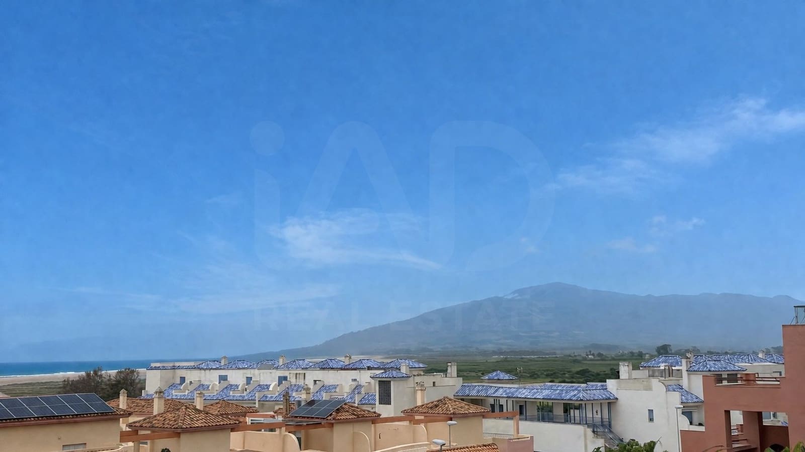 1 soverom Penthouse til salgs i Tarifa med svømmebasseng garasje - € 458 000 (Ref: 10050530)