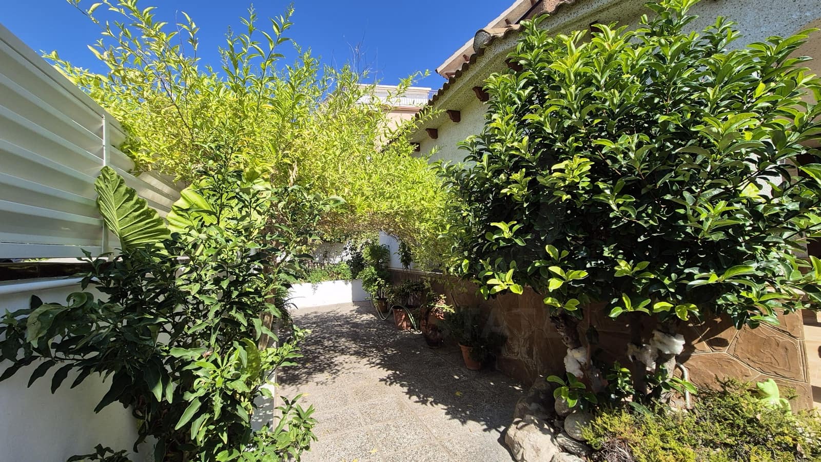 5 sovrum Villa till salu i Calafell med garage - 324 500 € (Ref: 10051856)