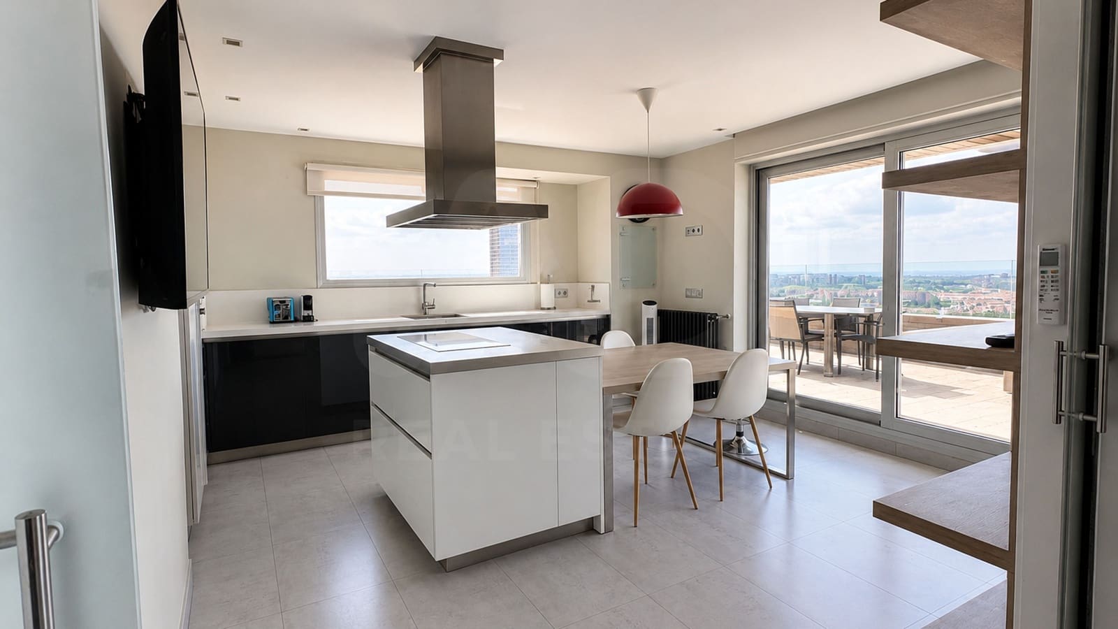 3 sypialnia Apartament do wynajęcia w Miasto Madryt z garażem - 8 000 € (Ref: 10052088)
