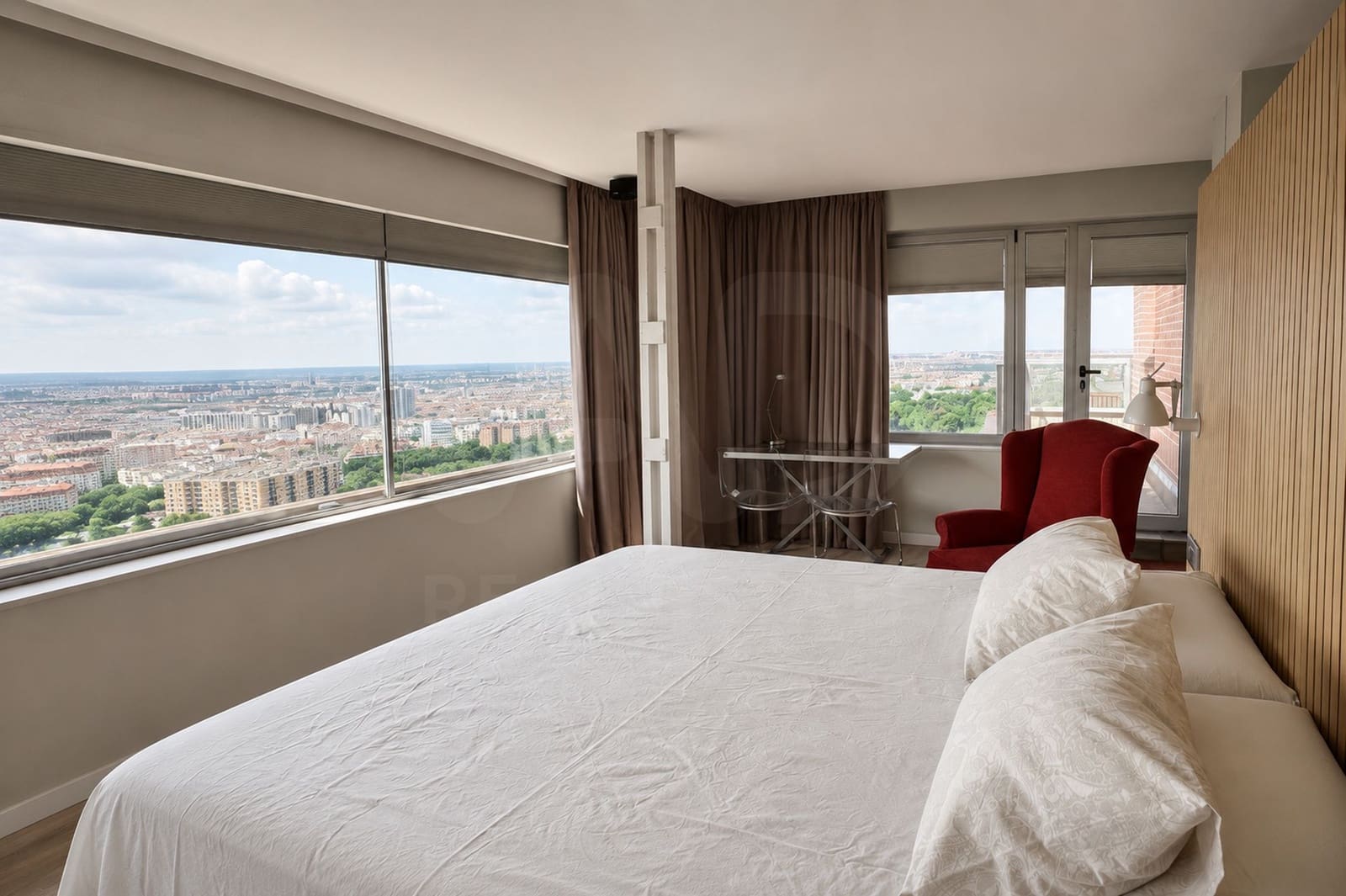 3 sypialnia Apartament do wynajęcia w Miasto Madryt z garażem - 8 000 € (Ref: 10052088)