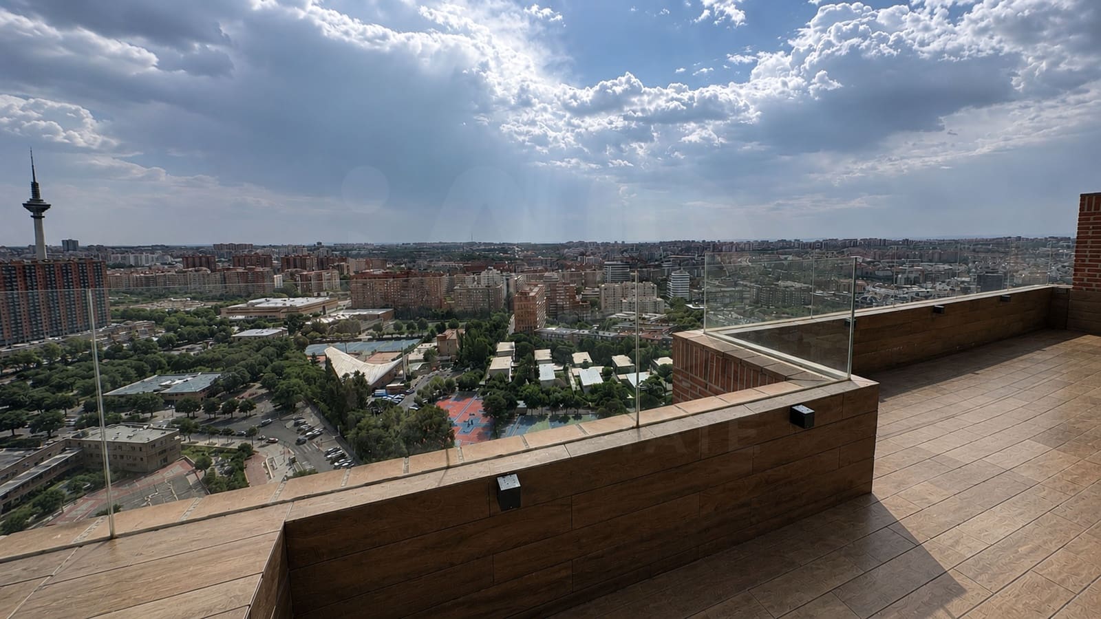3 sypialnia Apartament do wynajęcia w Miasto Madryt z garażem - 8 000 € (Ref: 10052088)