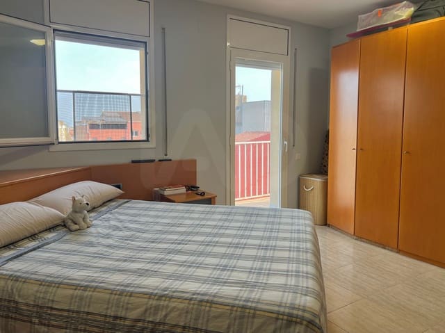 3 soveværelse Lejlighed til salg i Terrassa - € 265.000 (Ref: 10052091)