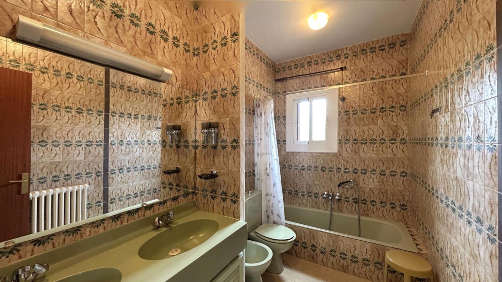 5 soverom Hus til salgs i El Catllar med svømmebasseng - € 395 000 (Ref: 10052092)