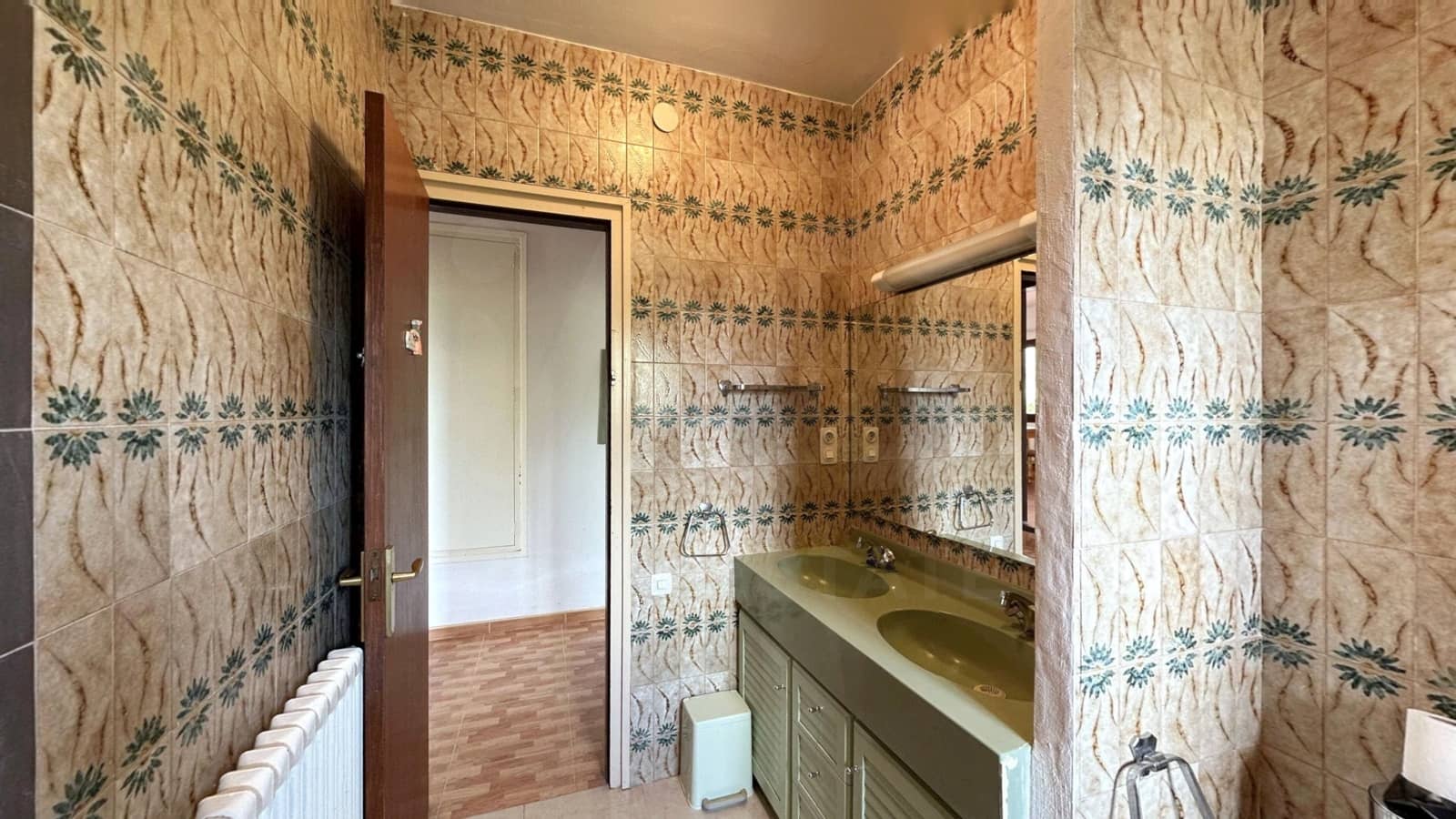 5 soverom Hus til salgs i El Catllar med svømmebasseng - € 395 000 (Ref: 10052092)