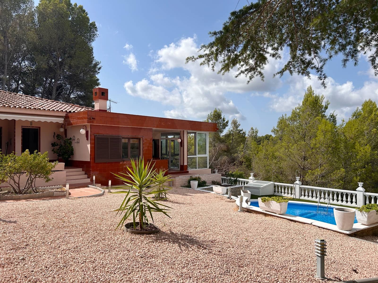 5 soverom Hus til salgs i El Catllar med svømmebasseng - € 395 000 (Ref: 10052092)