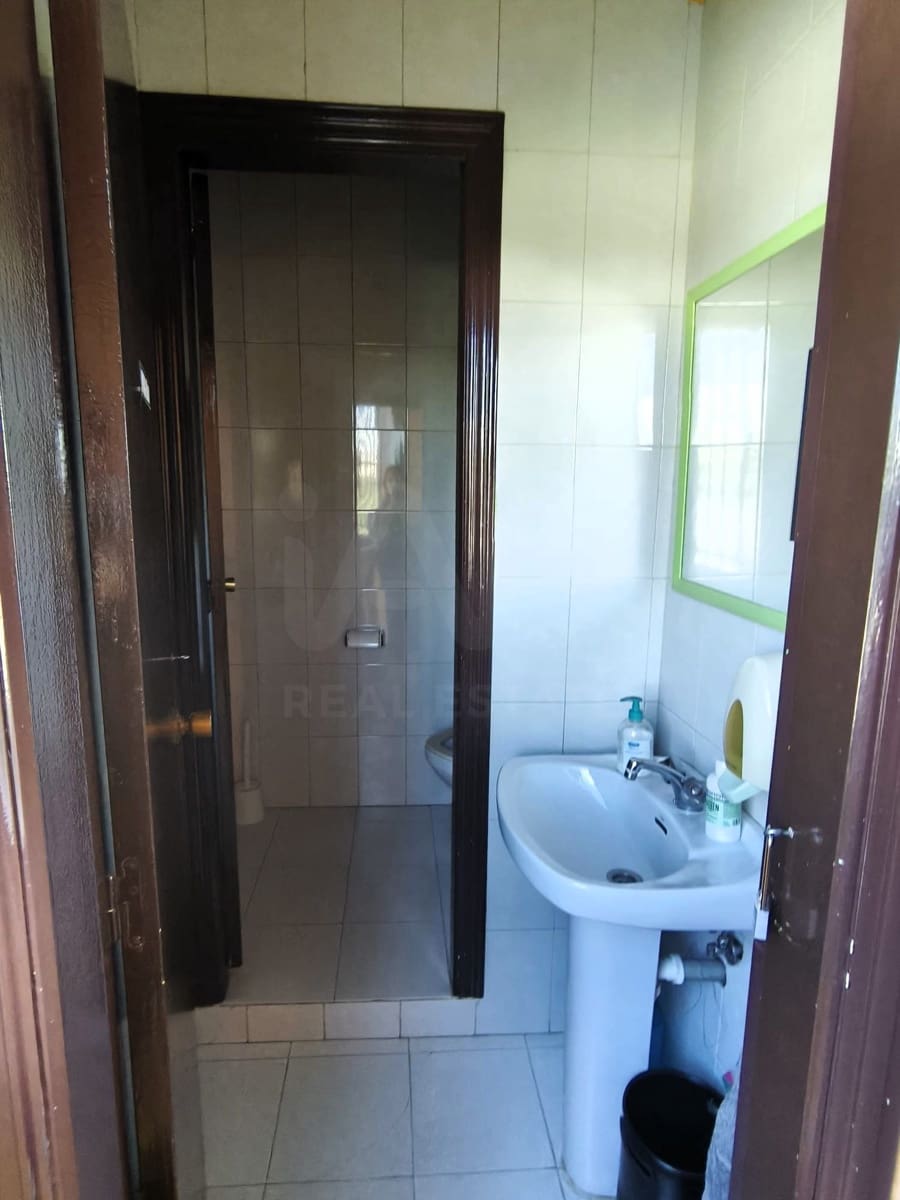 Local Comercial en San Andrés del Rabanedo en venta - 365.000 € (Ref: 10052093)