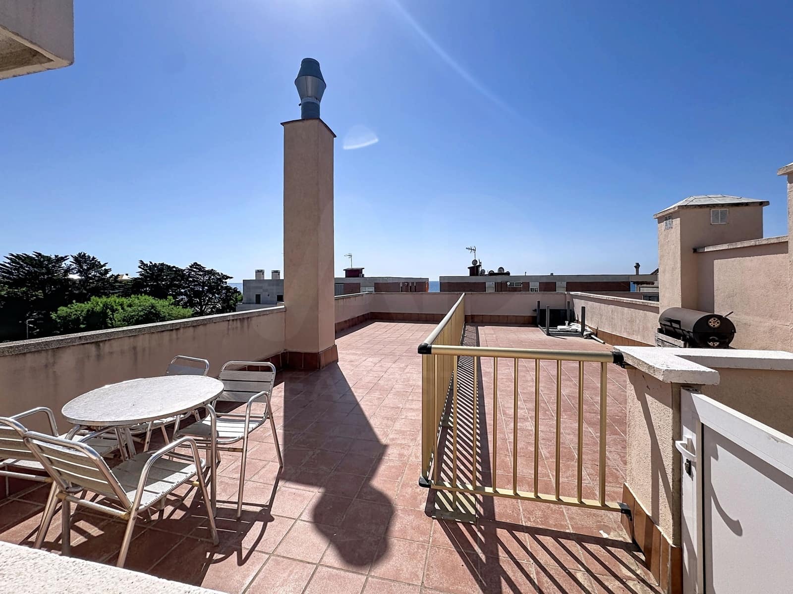 2 soveværelse Lejlighed til salg i Castelldefels med swimmingpool - € 450.000 (Ref: 10052099)