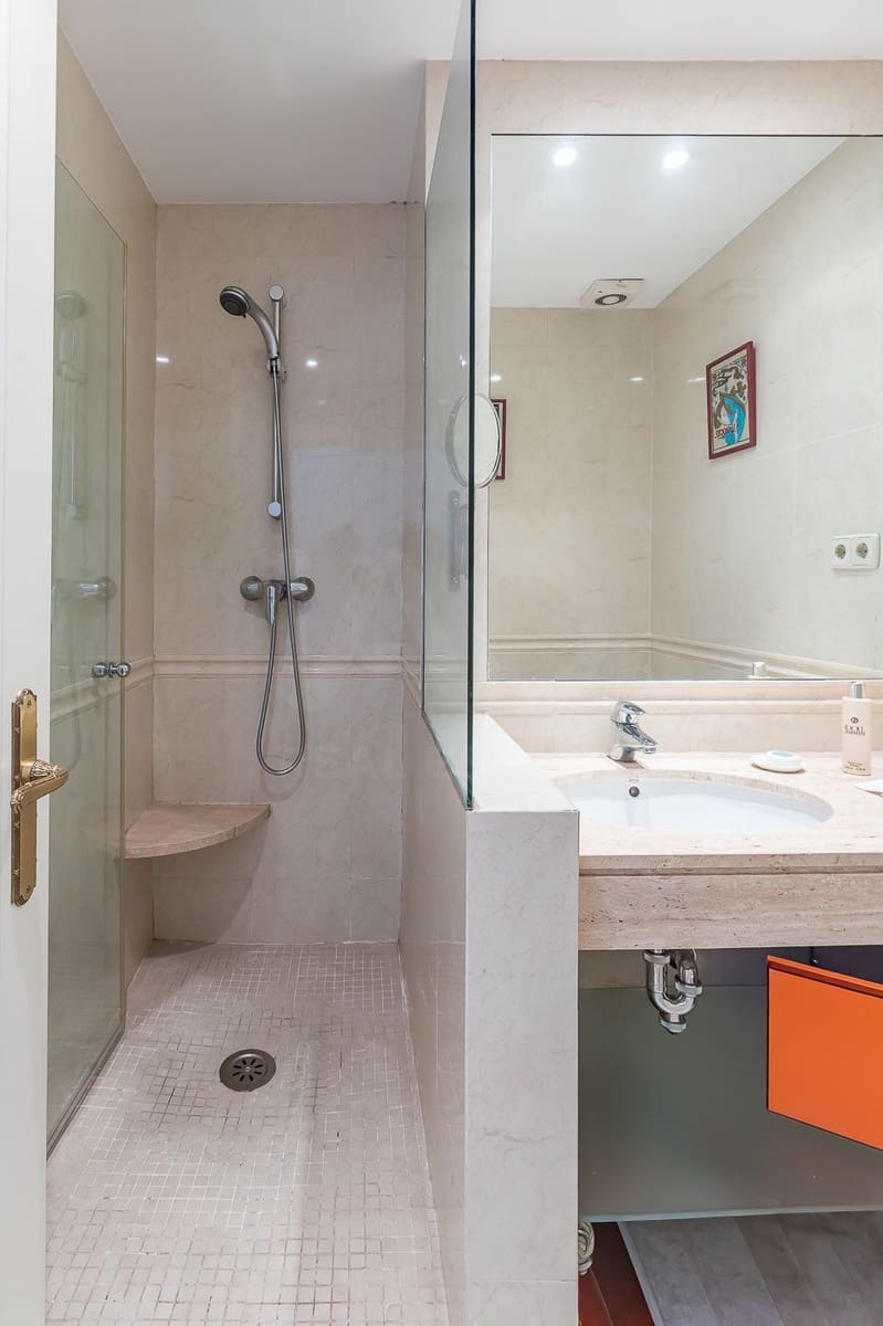 2 soverom Leilighet til salgs i Madrid by - € 415 000 (Ref: 10052107)