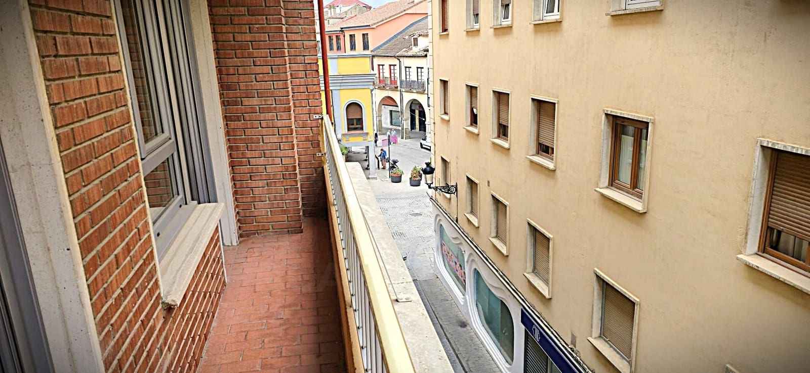 3 soveværelse Lejlighed til salg i Aranda de Duero med garage - € 239.900 (Ref: 10052115)
