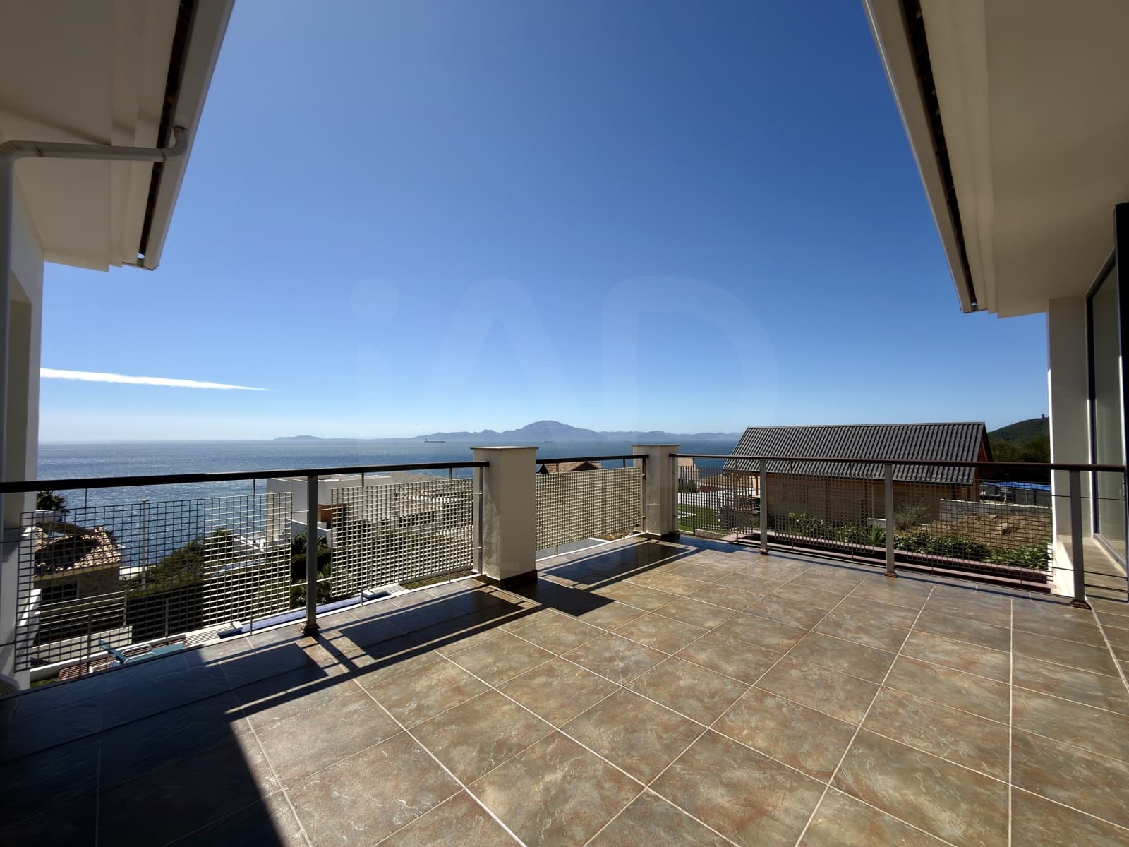 4 soveværelse Villa til salg i Algeciras med swimmingpool garage - € 950.000 (Ref: 10052121)