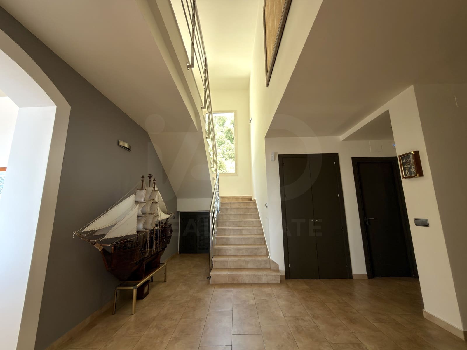 4 soveværelse Villa til salg i Algeciras med swimmingpool garage - € 950.000 (Ref: 10052121)