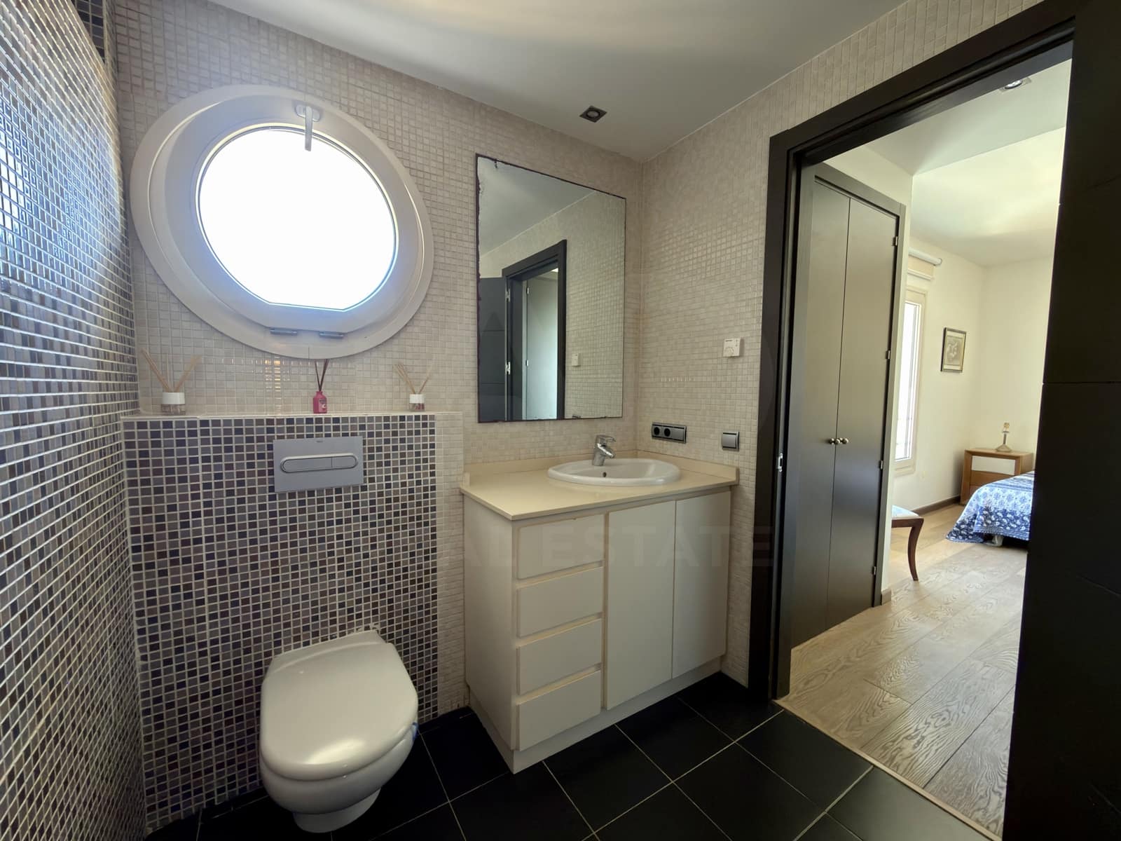 4 soveværelse Villa til salg i Algeciras med swimmingpool garage - € 950.000 (Ref: 10052121)