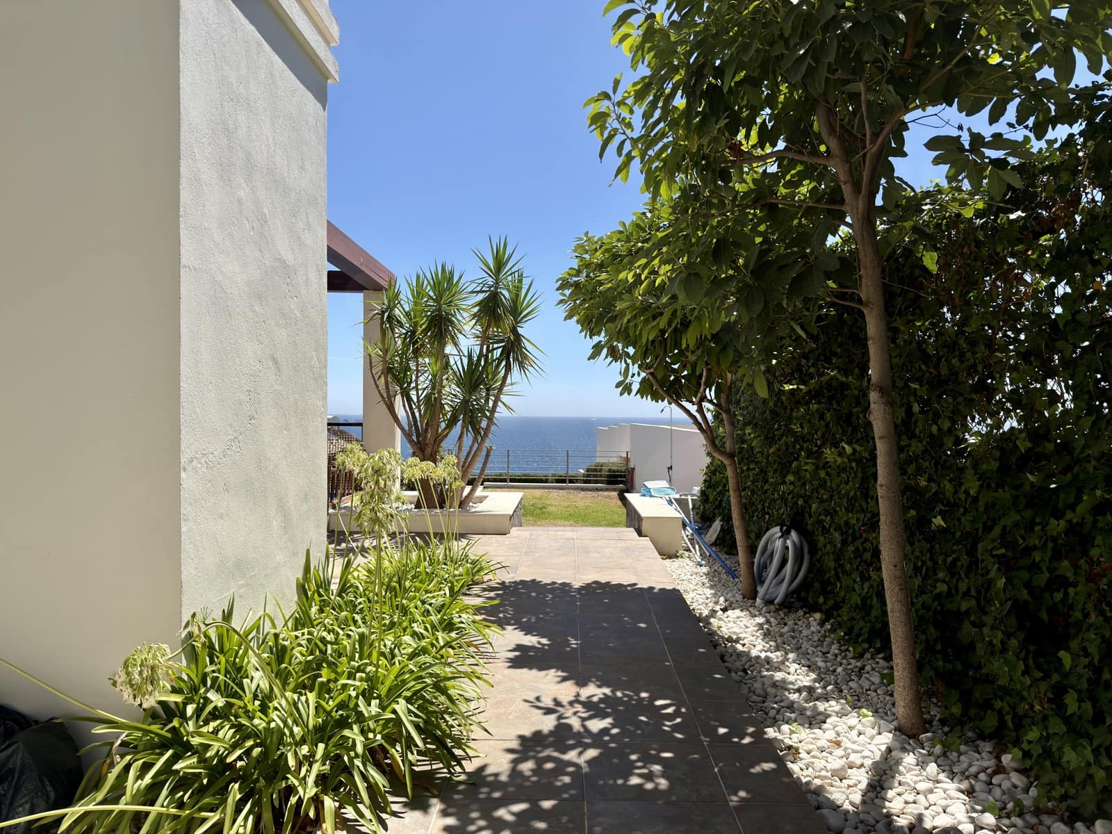 4 soveværelse Villa til salg i Algeciras med swimmingpool garage - € 950.000 (Ref: 10052121)