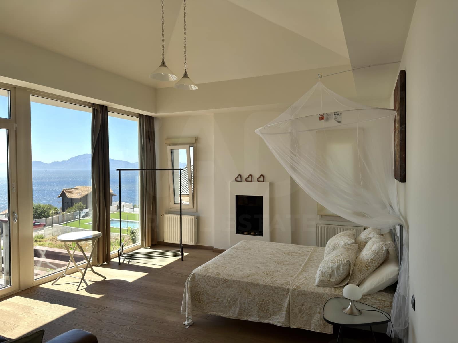 4 soveværelse Villa til salg i Algeciras med swimmingpool garage - € 950.000 (Ref: 10052121)