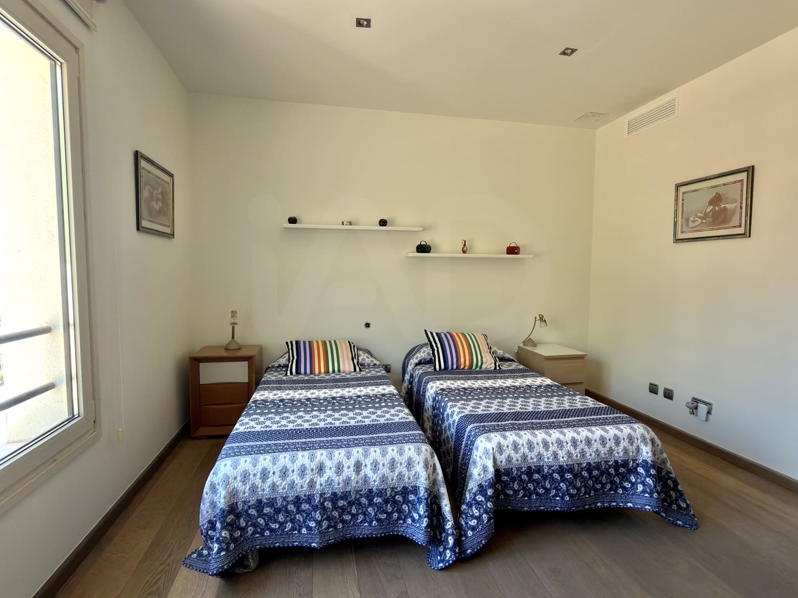 4 soveværelse Villa til salg i Algeciras med swimmingpool garage - € 950.000 (Ref: 10052121)