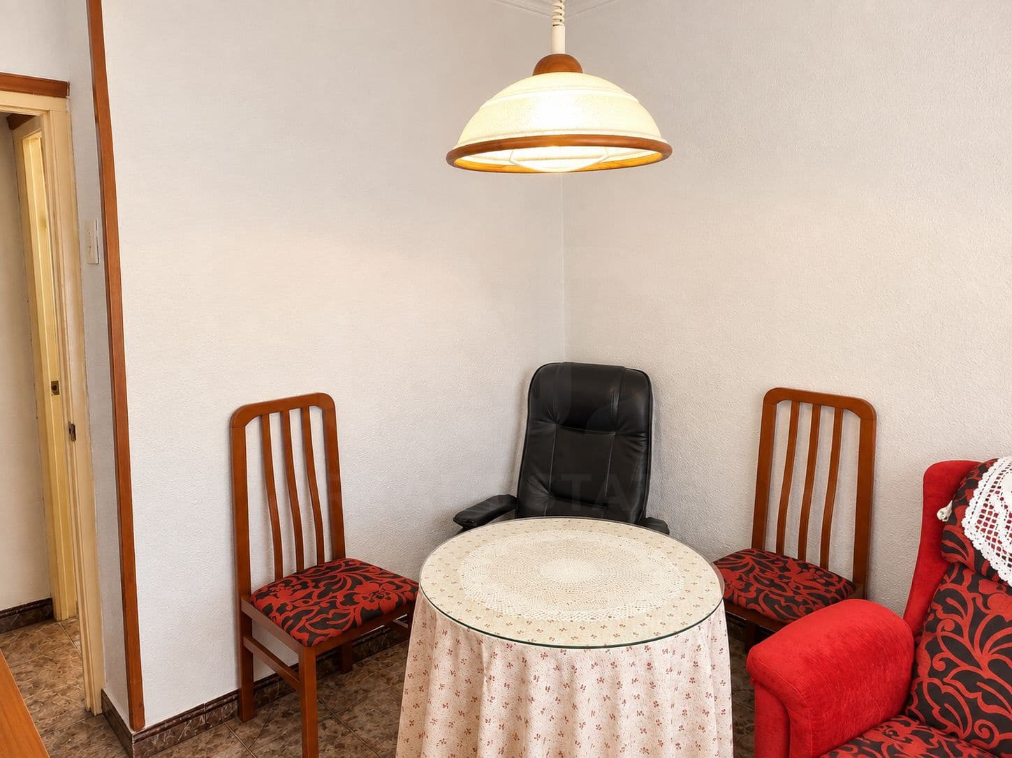3 soverom Hus til salgs i Sax med garasje - € 140 000 (Ref: 10054540)