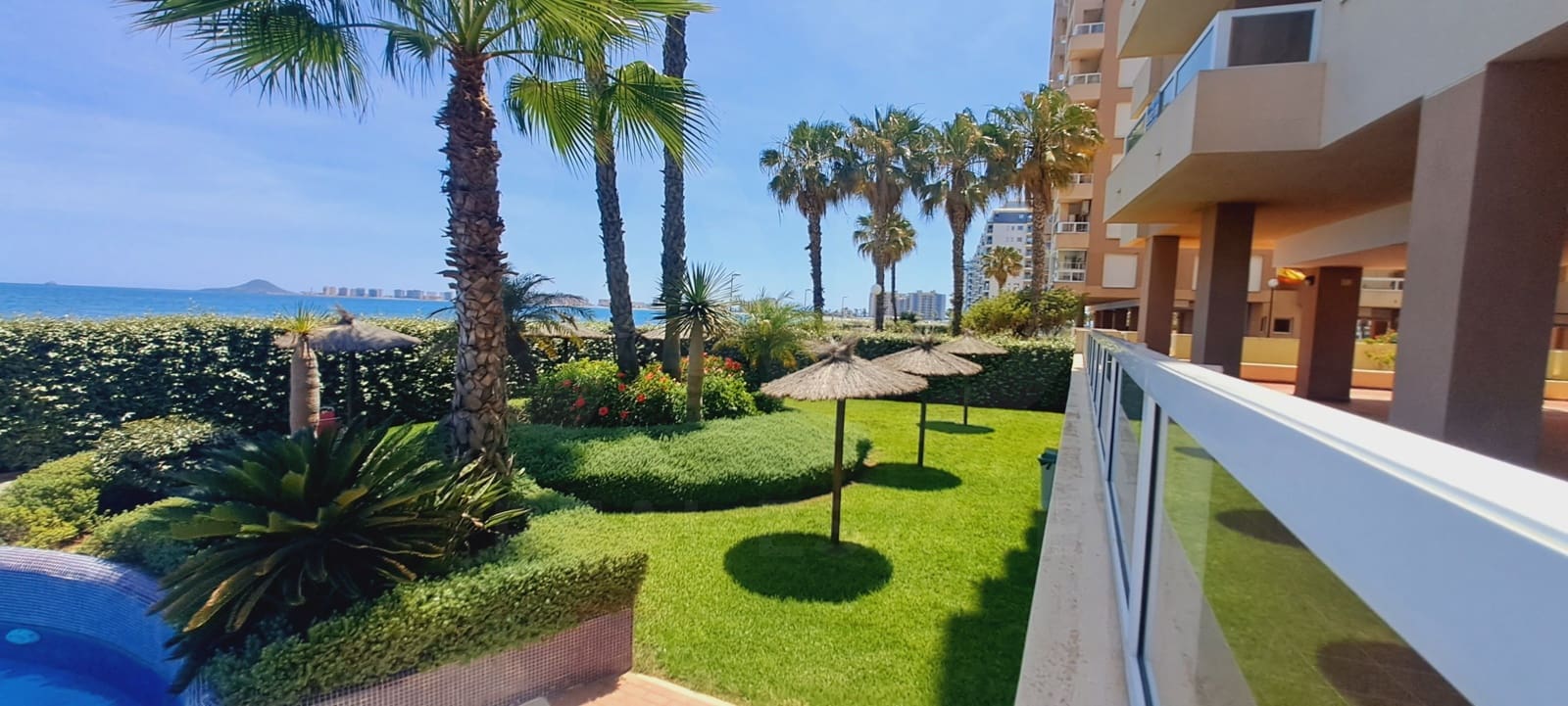 2 Zimmer Apartment zu verkaufen in La Manga del Mar Menor mit Pool Garage - 189.000 € (Ref: 10054541)