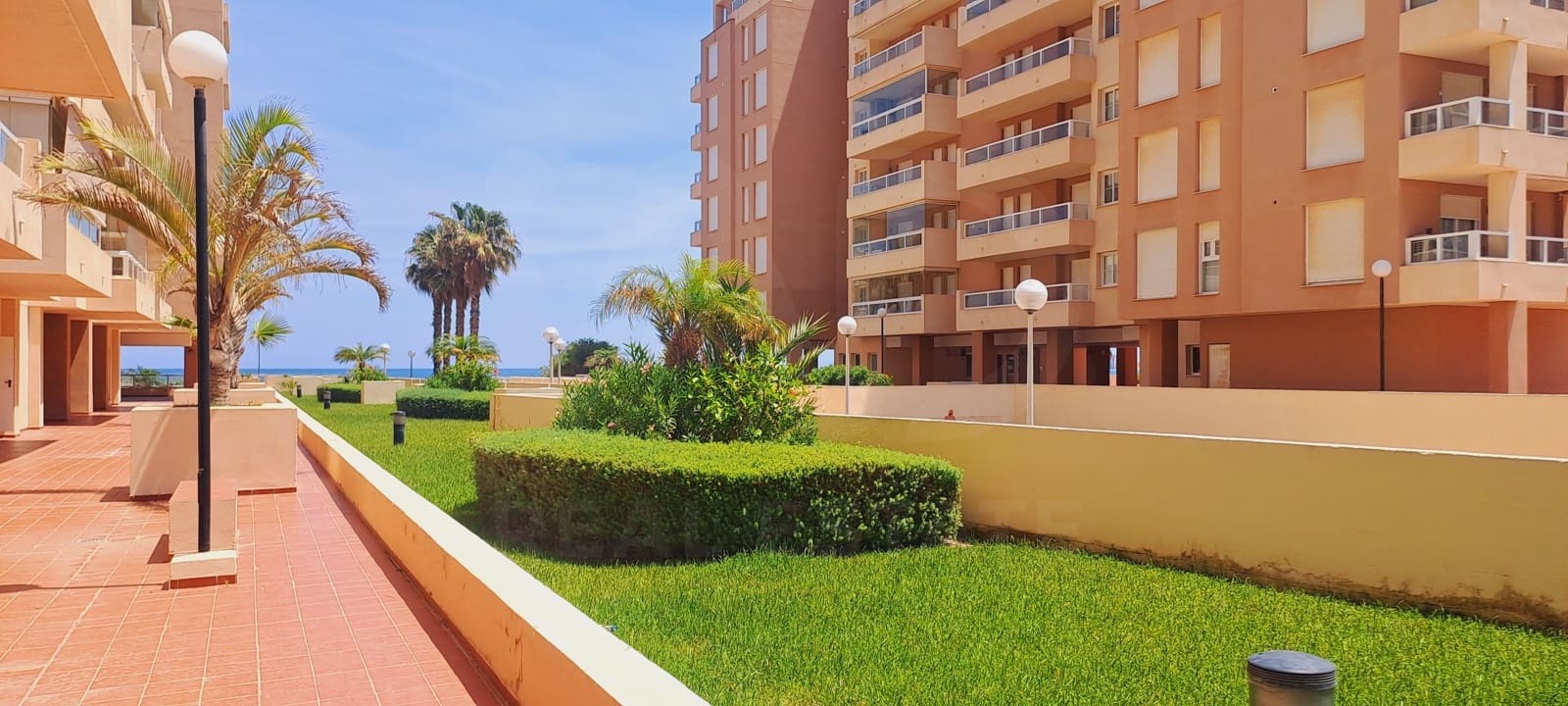 2 Zimmer Apartment zu verkaufen in La Manga del Mar Menor mit Pool Garage - 189.000 € (Ref: 10054541)
