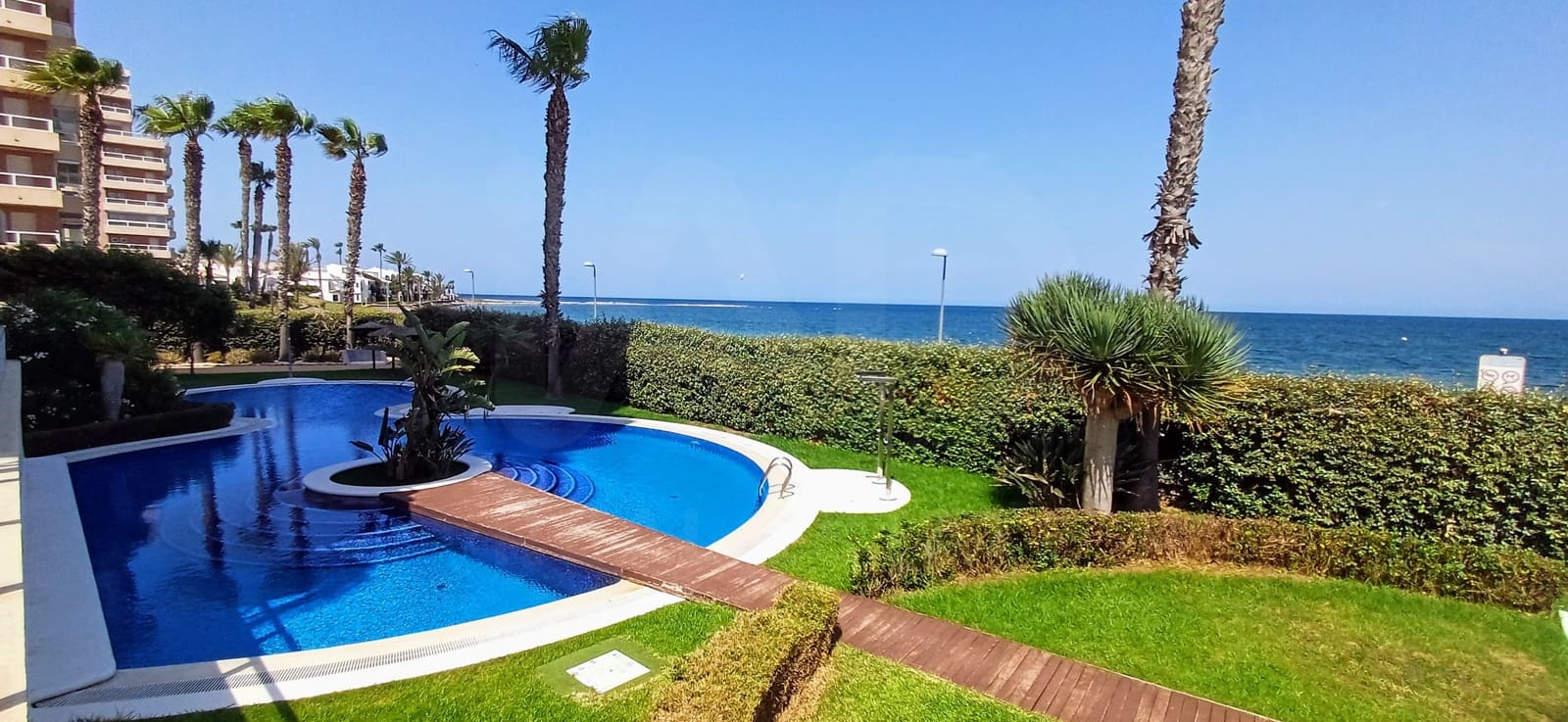 2 Zimmer Apartment zu verkaufen in La Manga del Mar Menor mit Pool Garage - 189.000 € (Ref: 10054541)