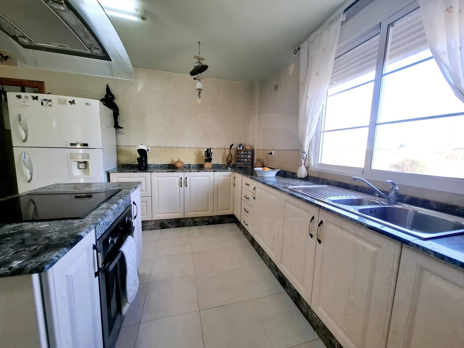 5 bedroom Villa for sale in Totana - € 290,000 (Ref: 10054542)