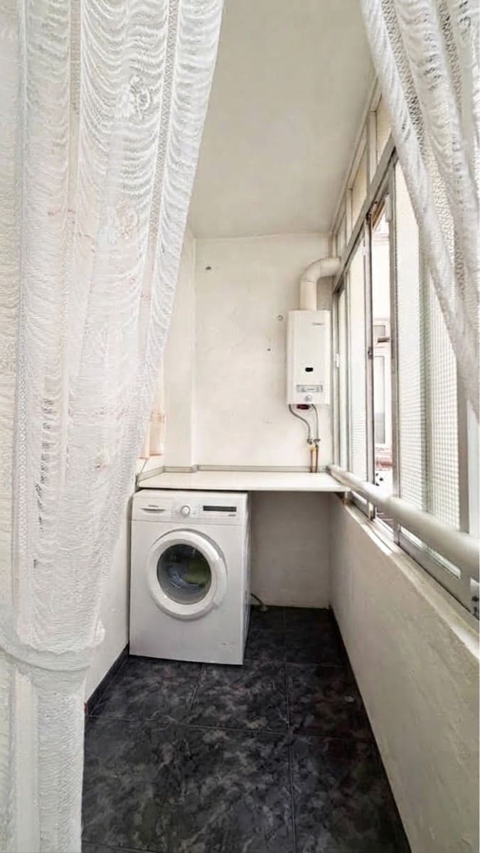 3 slaapkamer Appartement te koop in Malaga stad - € 225.000 (Ref: 10054545)