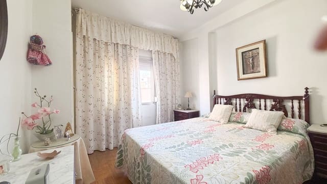 3 slaapkamer Appartement te koop in Haza Onda, Málaga stad - € 225.000 (Ref: 10054545)