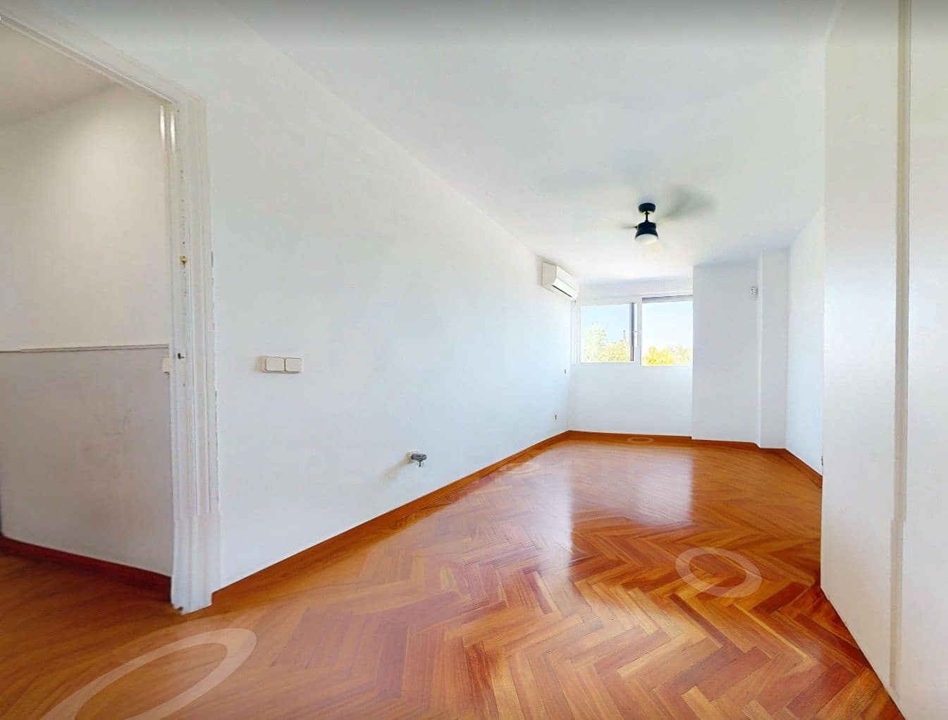 Apartamento de 5 habitaciones en Madrid ciudad en venta - 995.000 € (Ref: 10054548)
