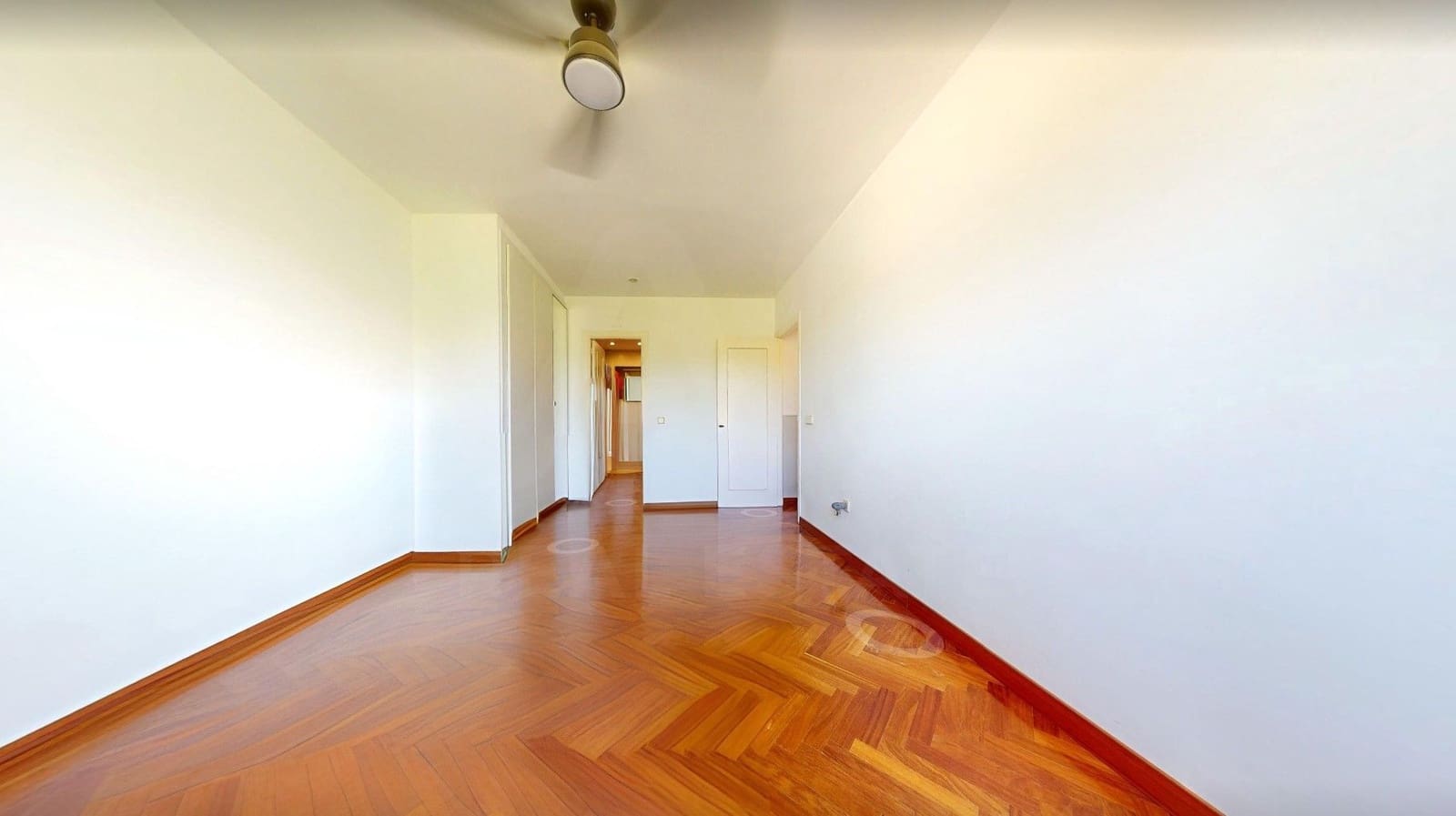 Apartamento de 5 habitaciones en Madrid ciudad en venta - 995.000 € (Ref: 10054548)