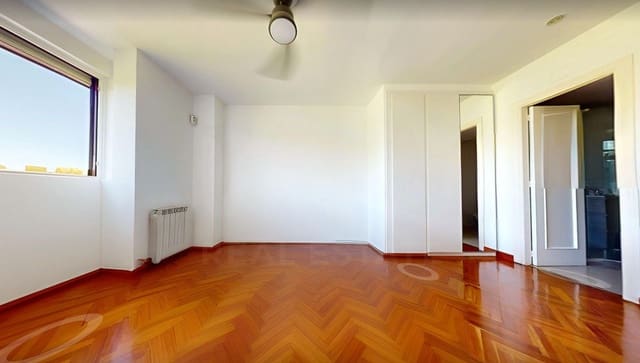 Apartamento de 5 habitaciones en Aravaca, Madrid ciudad en venta - 995.000 € (Ref: 10054548)