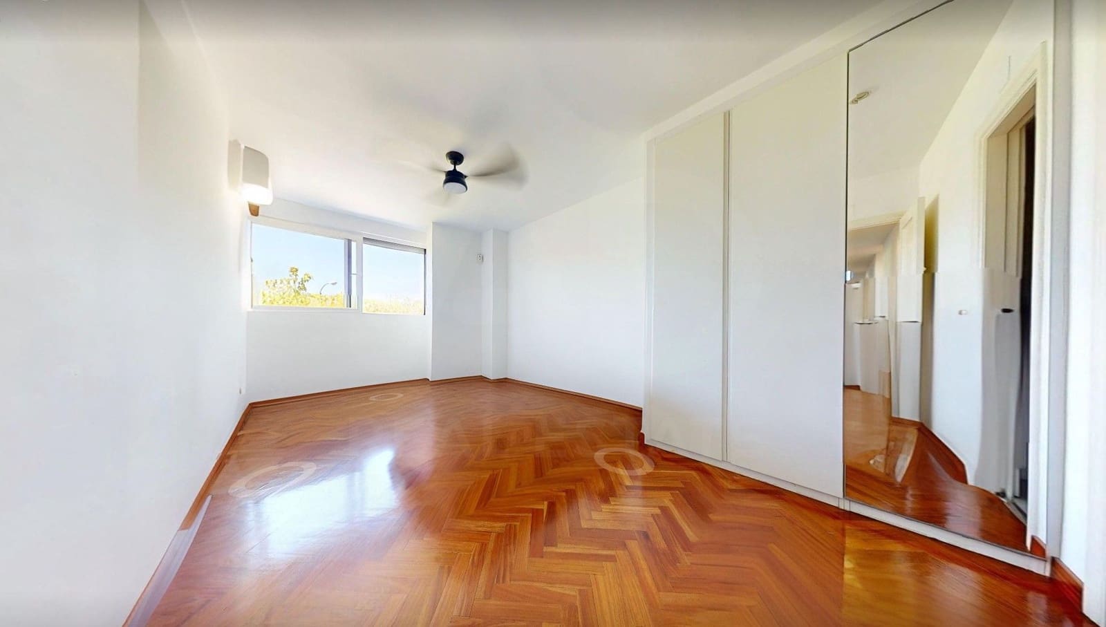 Apartamento de 5 habitaciones en Madrid ciudad en venta - 995.000 € (Ref: 10054548)