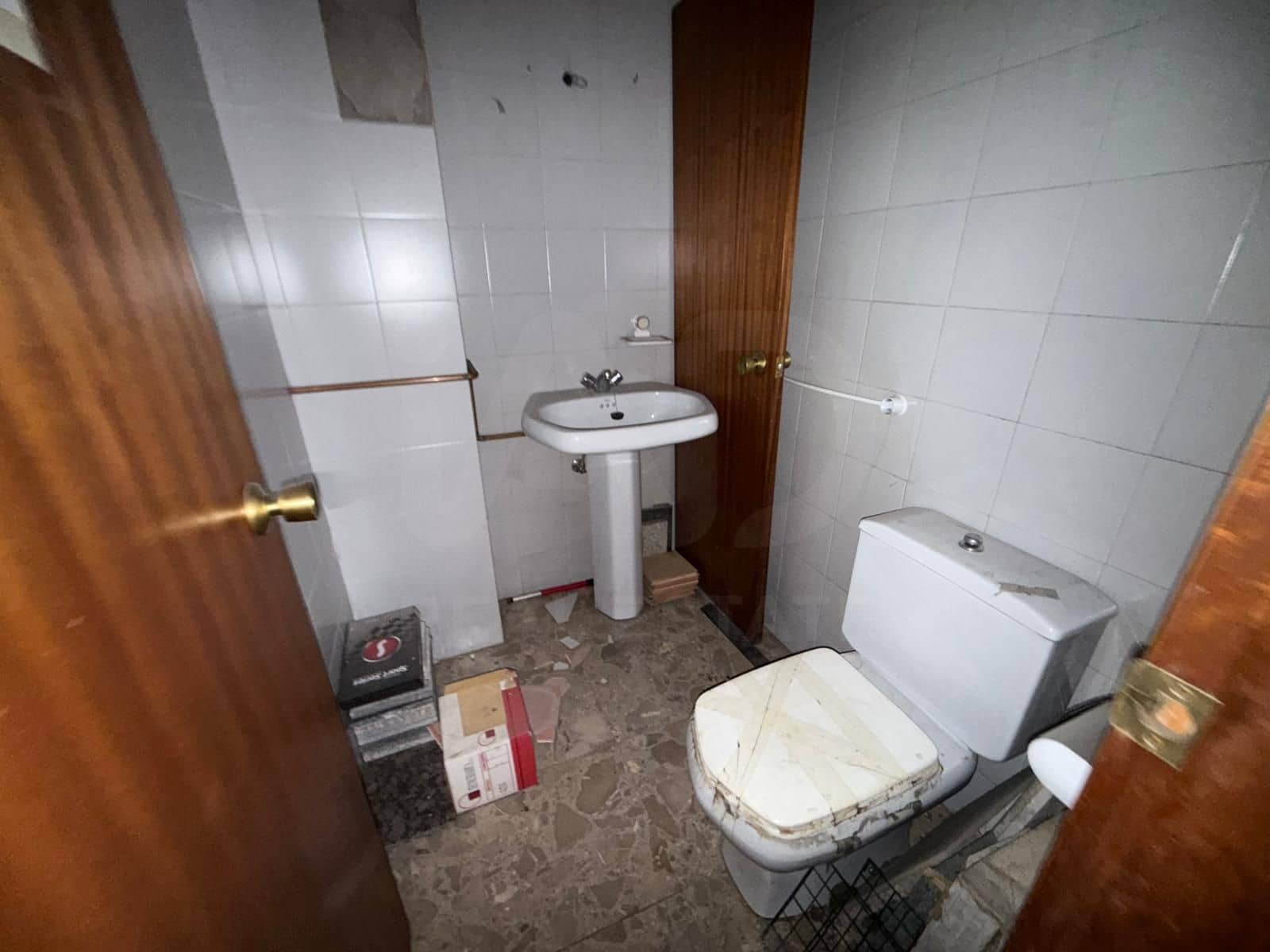 3 chambre Local Commercial à vendre à Leon ville - 160 000 € (Ref: 10054557)