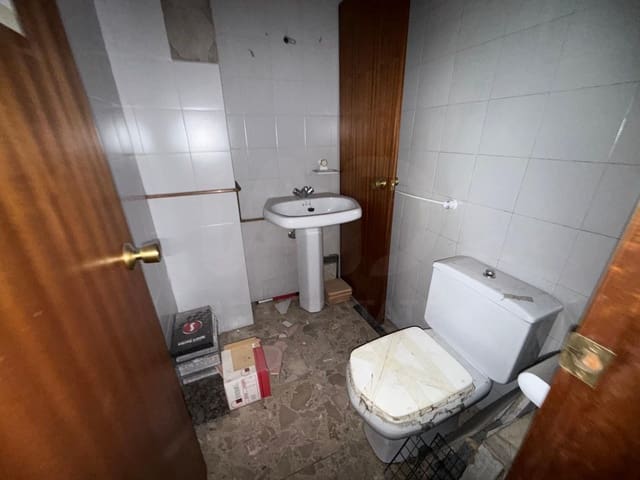 3 chambre Local Commercial à vendre à León ville - 160 000 € (Ref: 10054557)