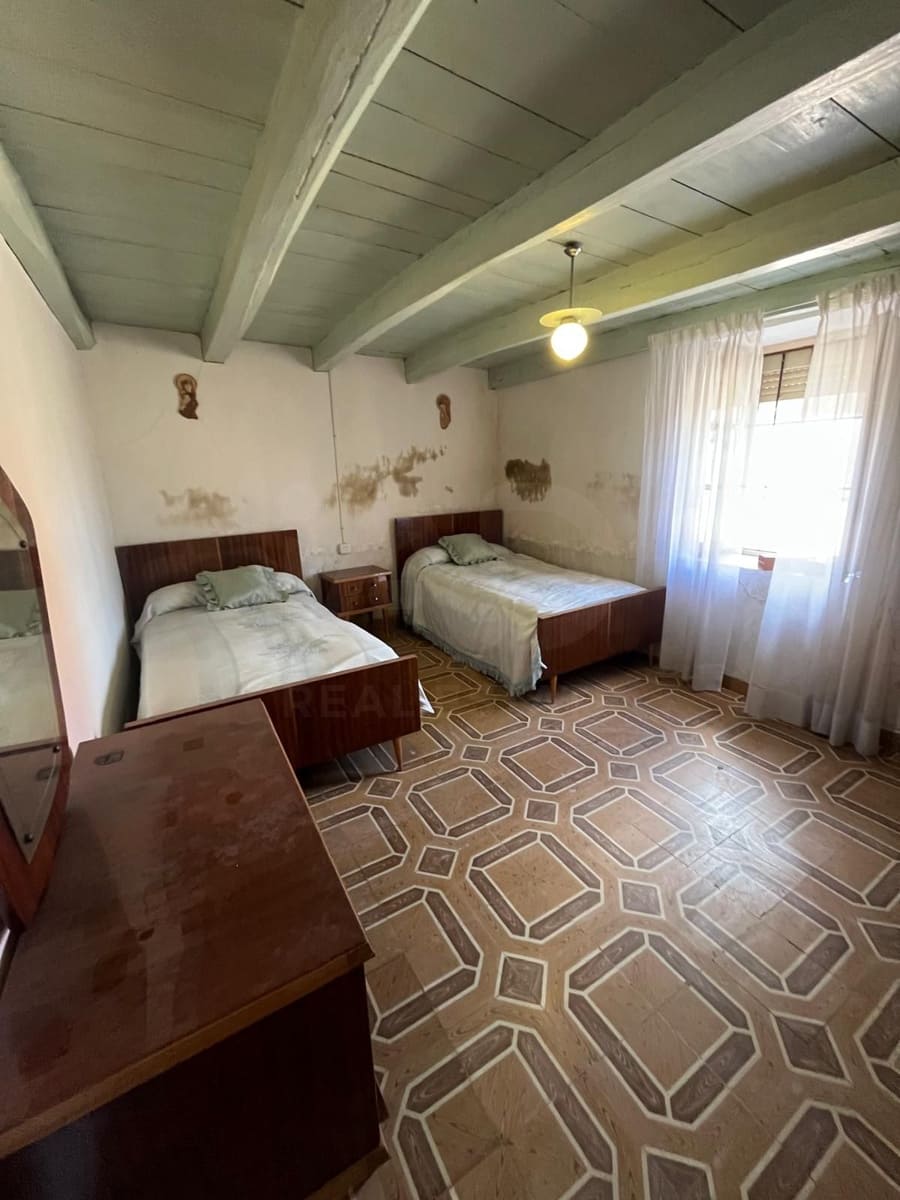 5 soverom Finca/Herregård til salgs i Cubillas de los Oteros - € 43 000 (Ref: 10054559)