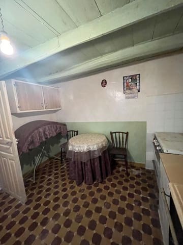 5 bedroom Finca/Country House for sale in Cubillas de los Oteros - € 43,000 (Ref: 10054559)