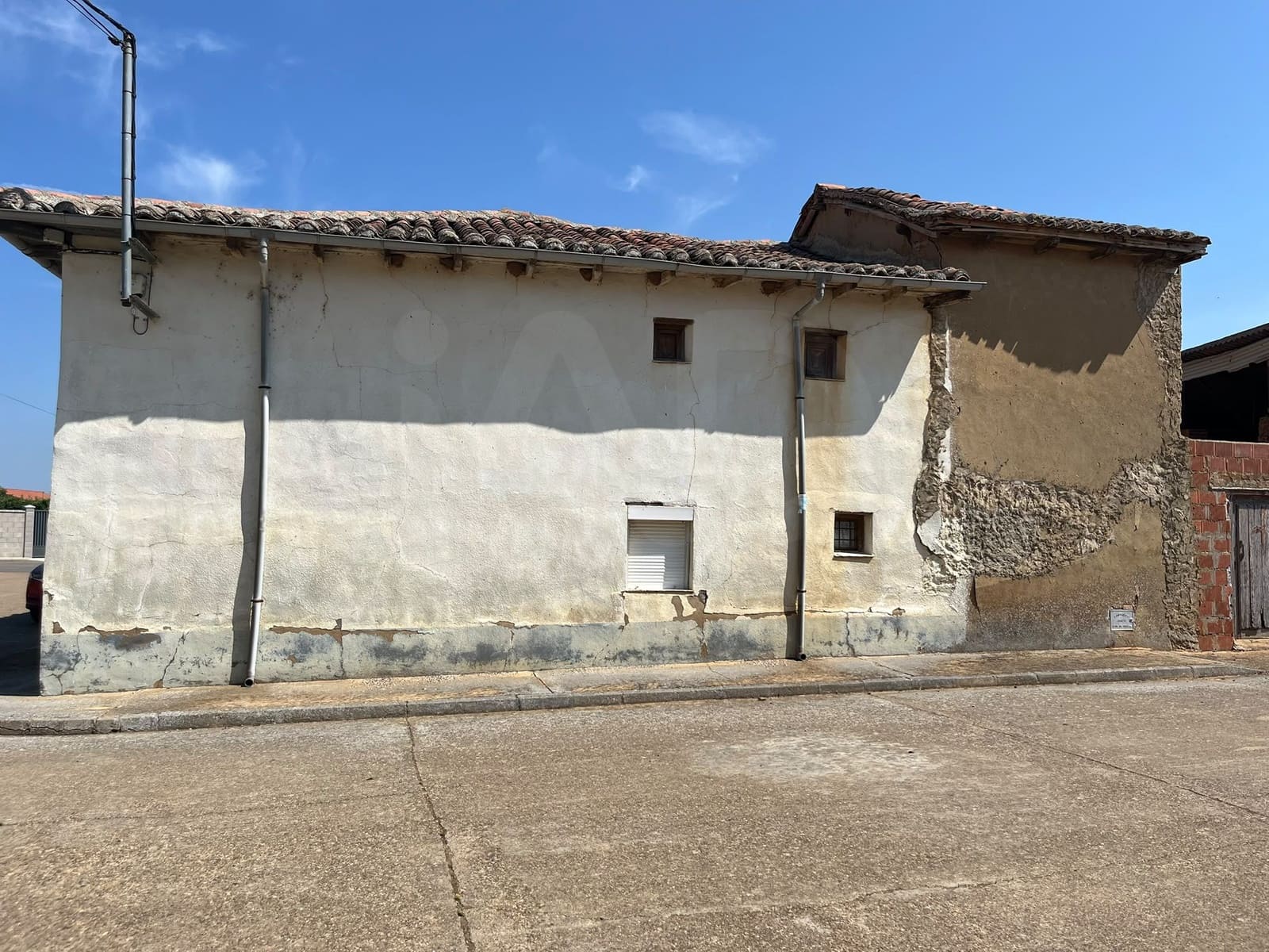 5 soverom Finca/Herregård til salgs i Cubillas de los Oteros - € 43 000 (Ref: 10054559)