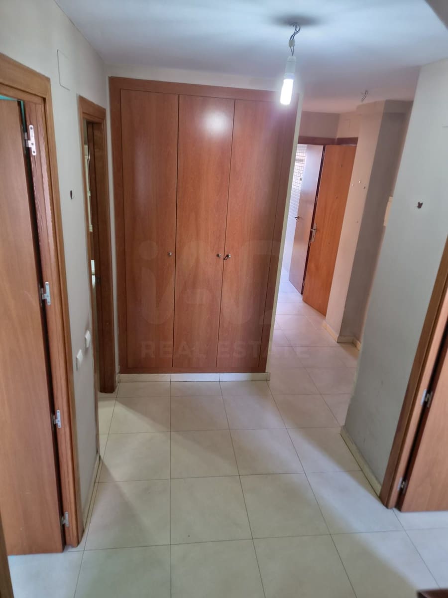 4 sypialnia Apartament na sprzedaż w Miasto Barcelona z garażem - 294 500 € (Ref: 10057368)
