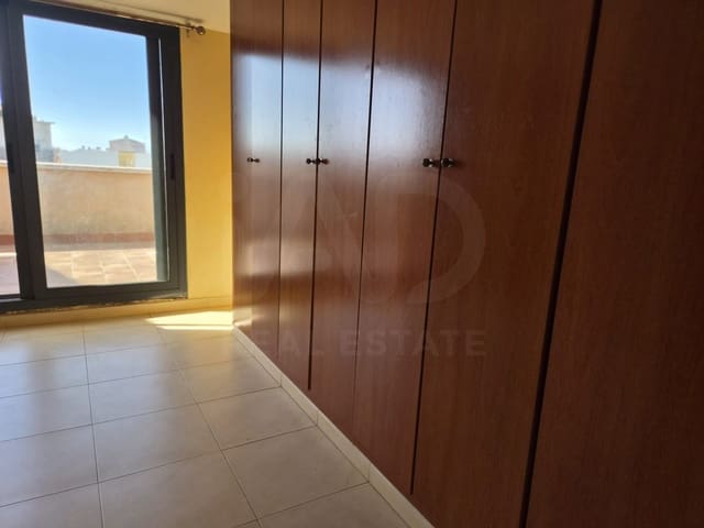 4 sypialnia Apartament na sprzedaż w Miasto Barcelona z garażem - 294 500 € (Ref: 10057368)