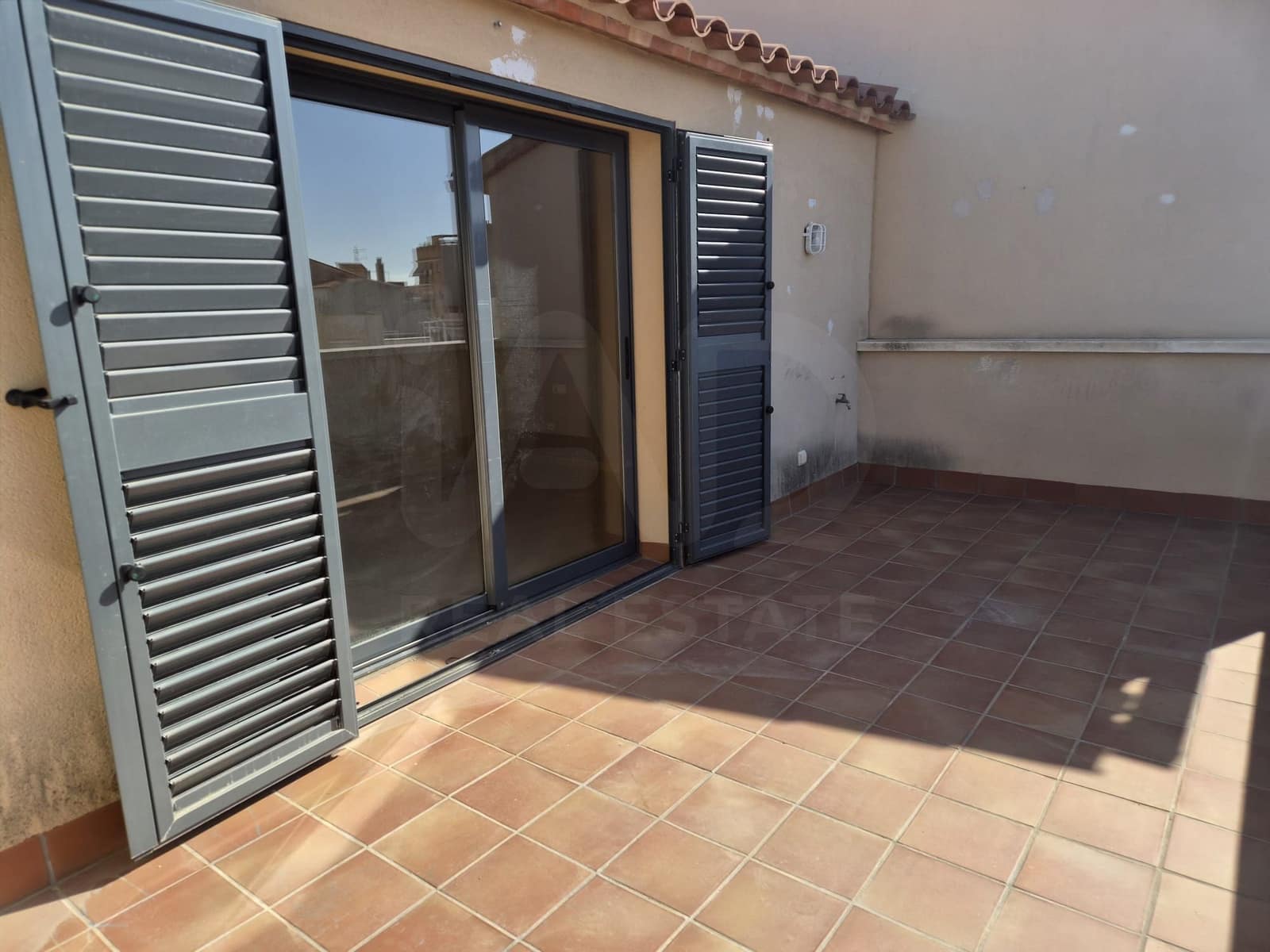 4 sypialnia Apartament na sprzedaż w Miasto Barcelona z garażem - 294 500 € (Ref: 10057368)