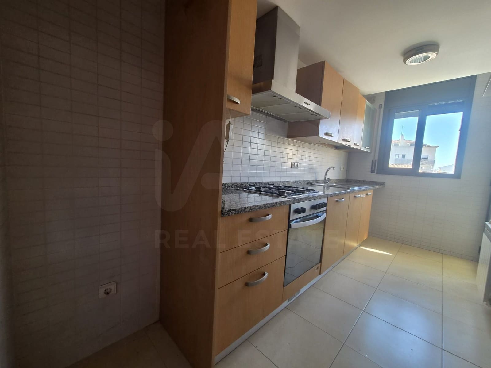 4 sypialnia Apartament na sprzedaż w Miasto Barcelona z garażem - 294 500 € (Ref: 10057368)