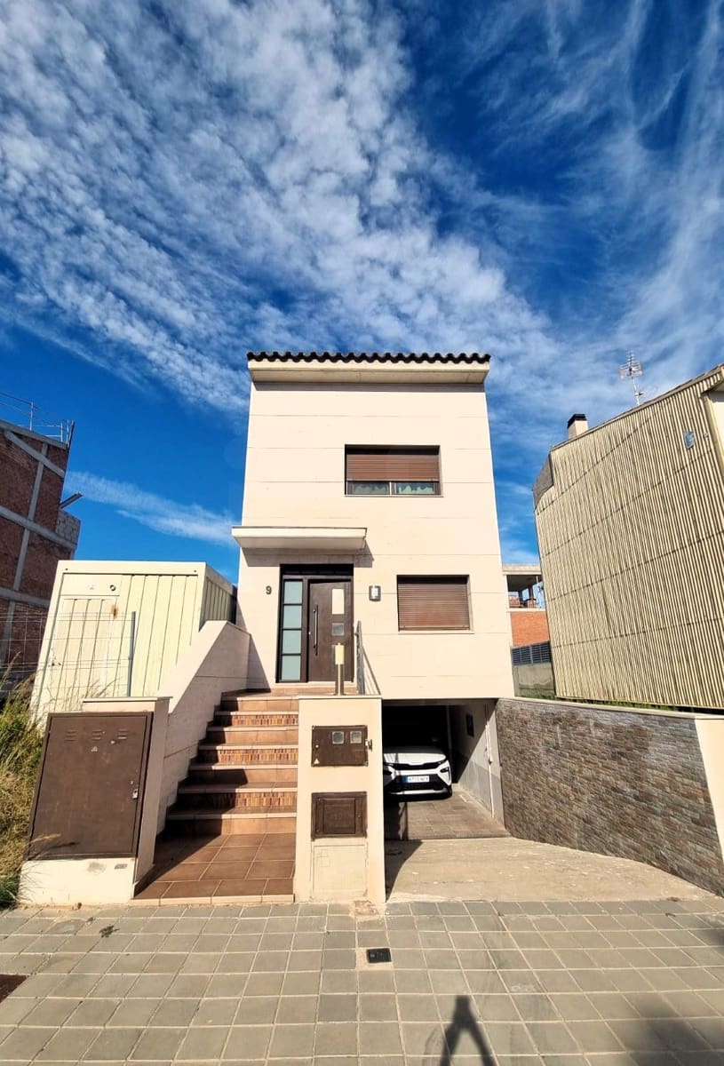 5 slaapkamer Huis te koop in L'Ametlla de Mar met zwembad garage - € 450.000 (Ref: 10057370)