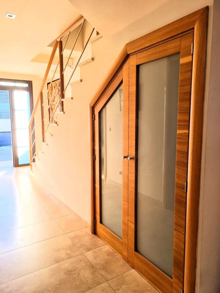 5 slaapkamer Huis te koop in L'Ametlla de Mar met zwembad garage - € 450.000 (Ref: 10057370)