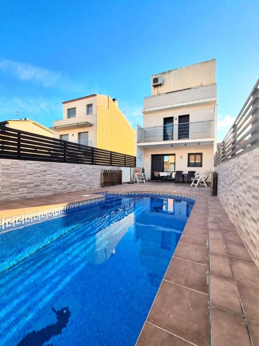 5 slaapkamer Huis te koop in L'Ametlla de Mar met zwembad garage - € 450.000 (Ref: 10057370)