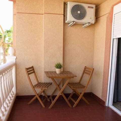 3 soveværelse Lejlighed til salg i Roquetas de Mar med garage - € 151.050 (Ref: 10057374)
