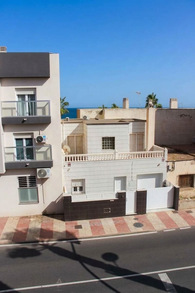 3 soverom Leilighet til salgs i Roquetas de Mar med garasje - € 151 050 (Ref: 10057374)