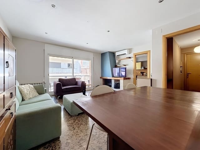 Apartamento de 4 habitaciones en Vilanova i la Geltrú en venta - 320.000 € (Ref: 10057888)